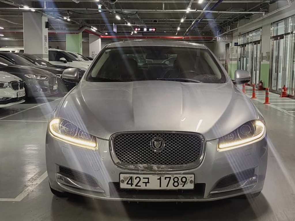 ��Ծ� XF 3.0D V6 ���Ÿ�