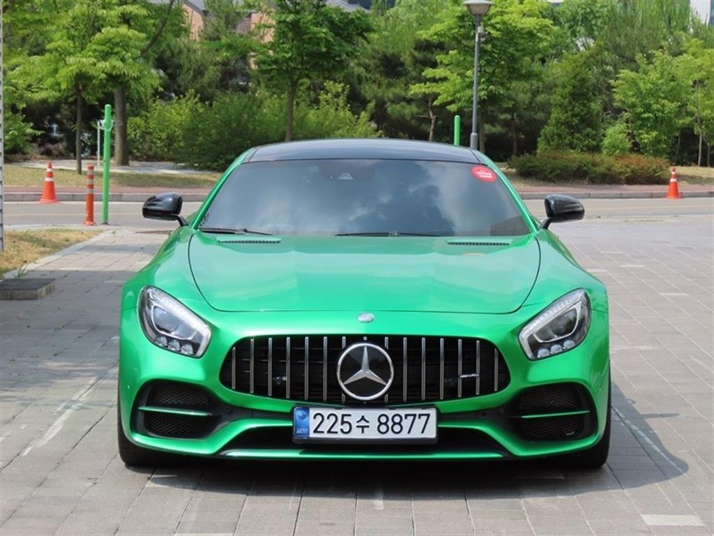 ���� AMG GT 4.0 S 