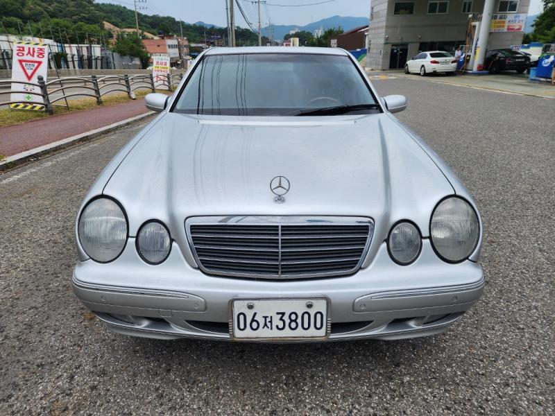 ���� EŬ����(2����) E200 