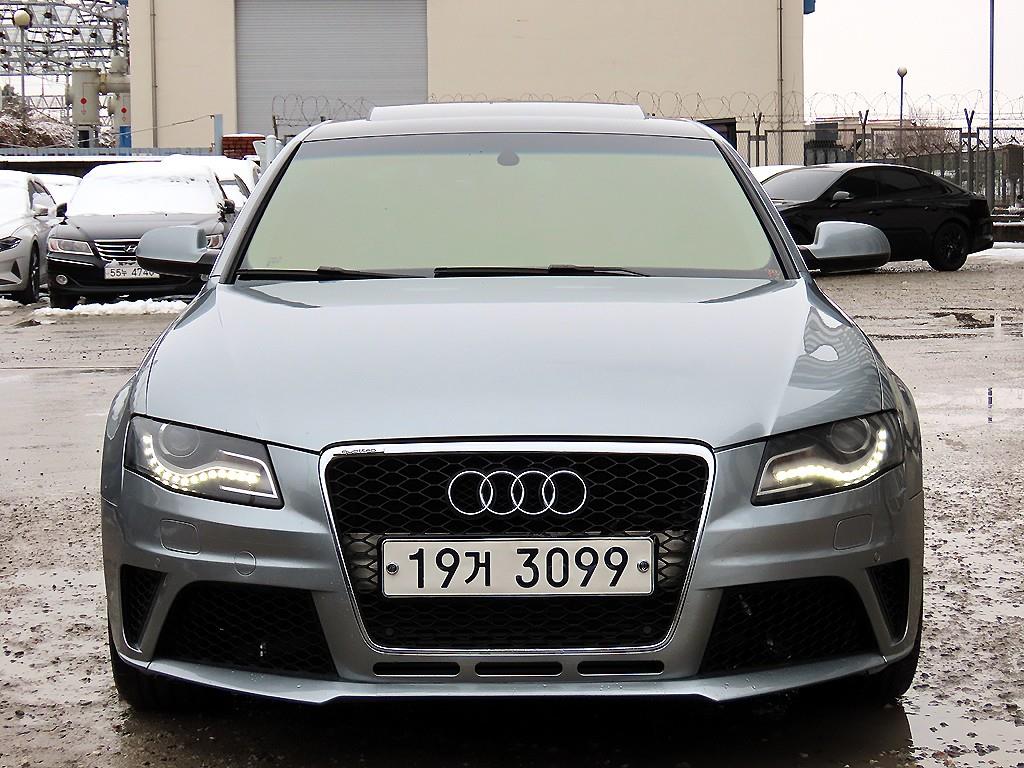 �ƿ�� A4(4����) 2.0 TFSI ��Ʈ�� ���̳���
