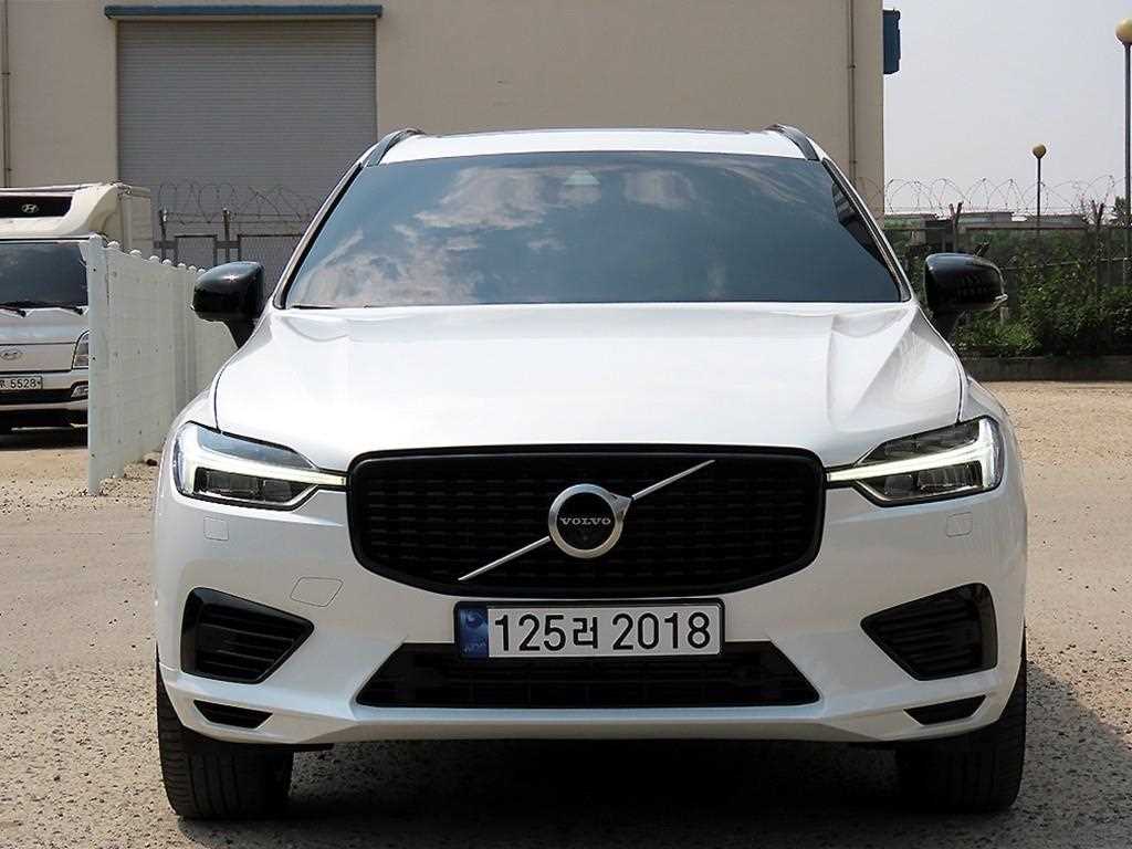 ���� XC60(2����) T8 AWD R ������