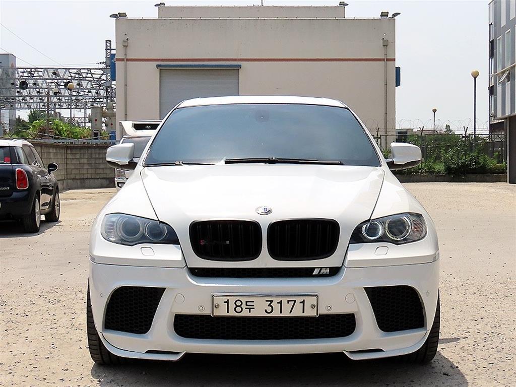 BMW X6M 4.4 