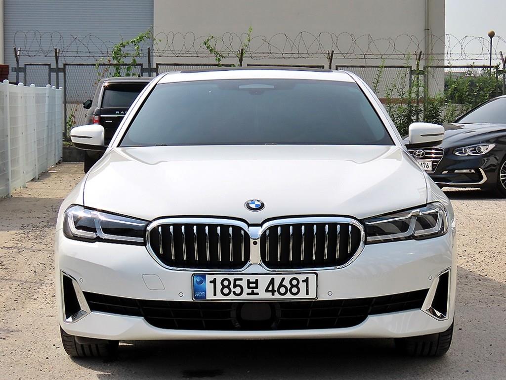 BMW 5ø(7)  530e Ÿ