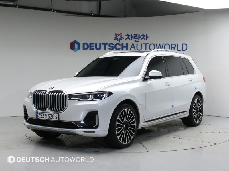 BMW X7 40i xDrive ǻ  6ν