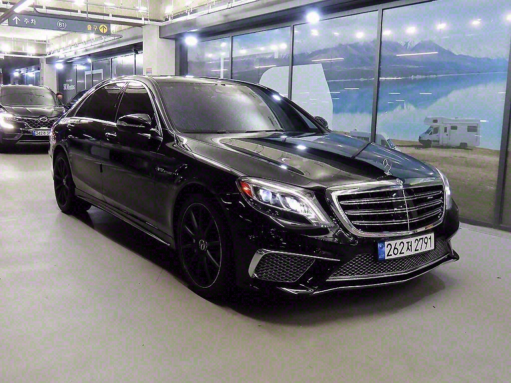  SŬ(6) S65L AMG 