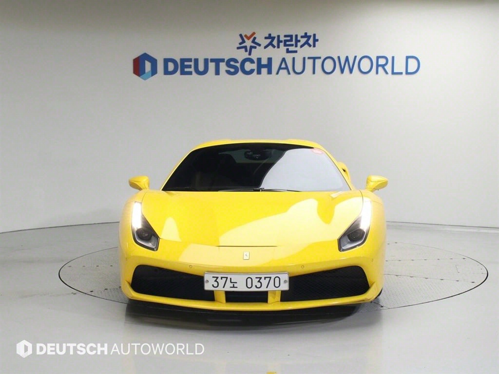  488 3.9 V8 ̴ 