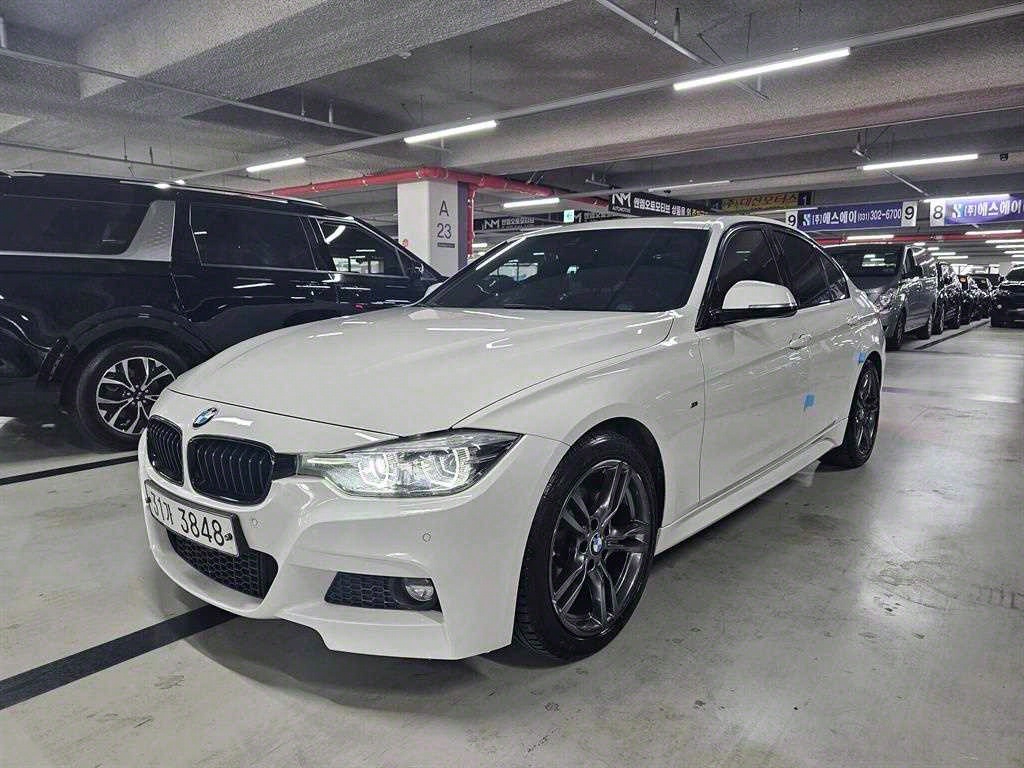 BMW 3ø(6) 330i M  
