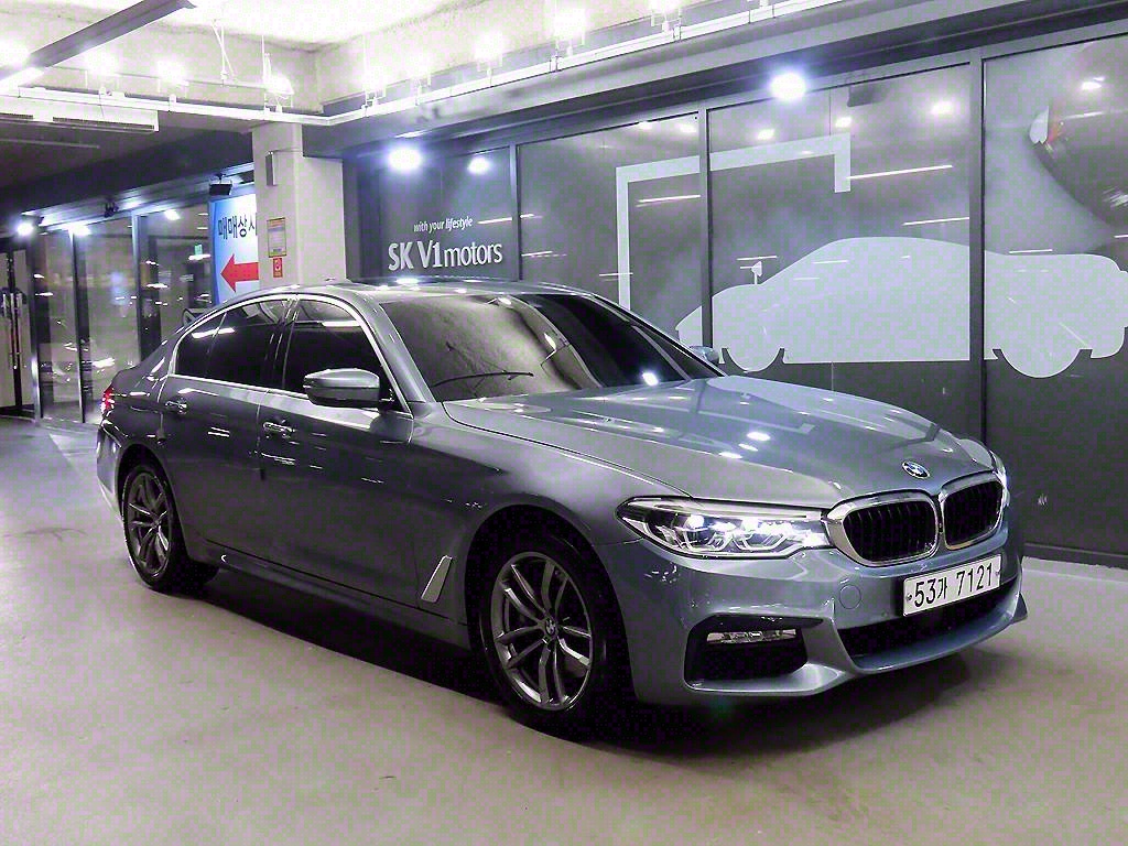 BMW 5ø(7)  530i xDrive M ÷
