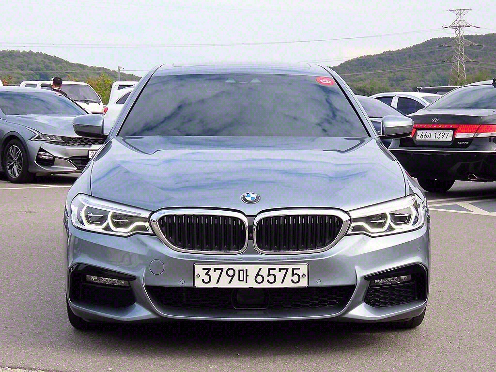 BMW 5ø(7)  530i M ÷