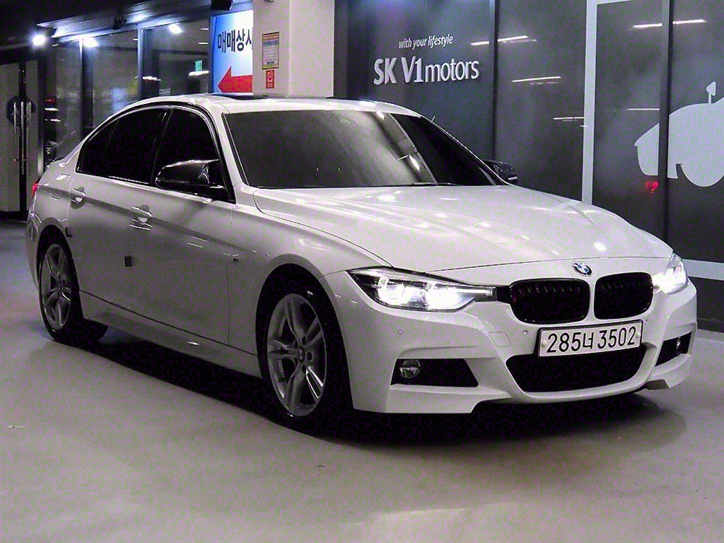BMW 3ø(6) 330i M  