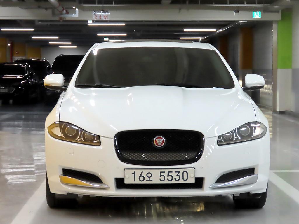 ��Ծ� XF 3.0D V6 ���Ÿ�