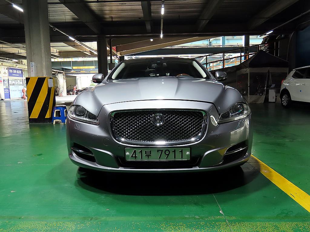 ��Ծ� XJ(8����) 3.0 SC LWB �����̾� ���Ÿ�