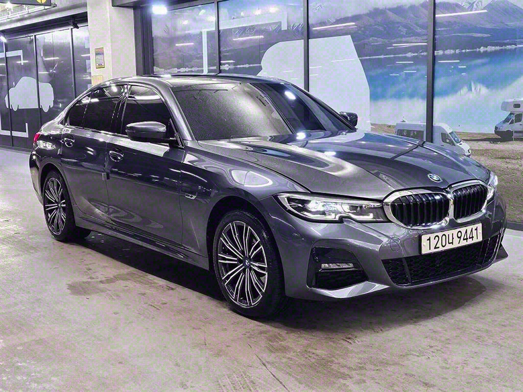 BMW 3ø(7) 320e M  