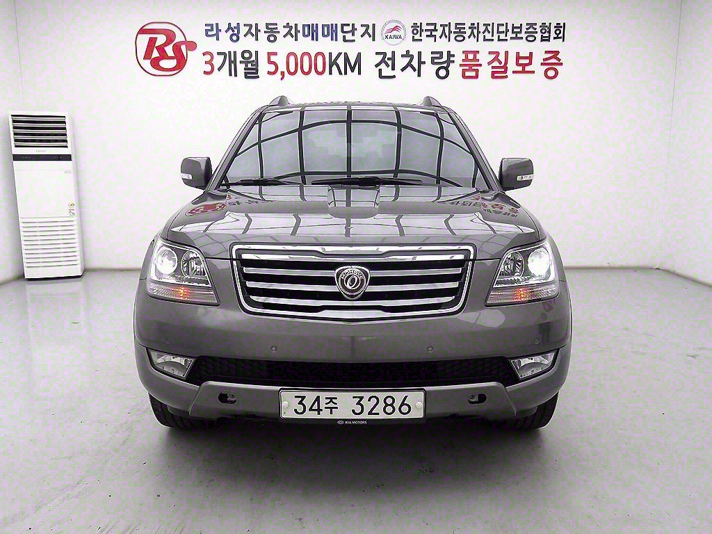  Ϻ  2WD QV300