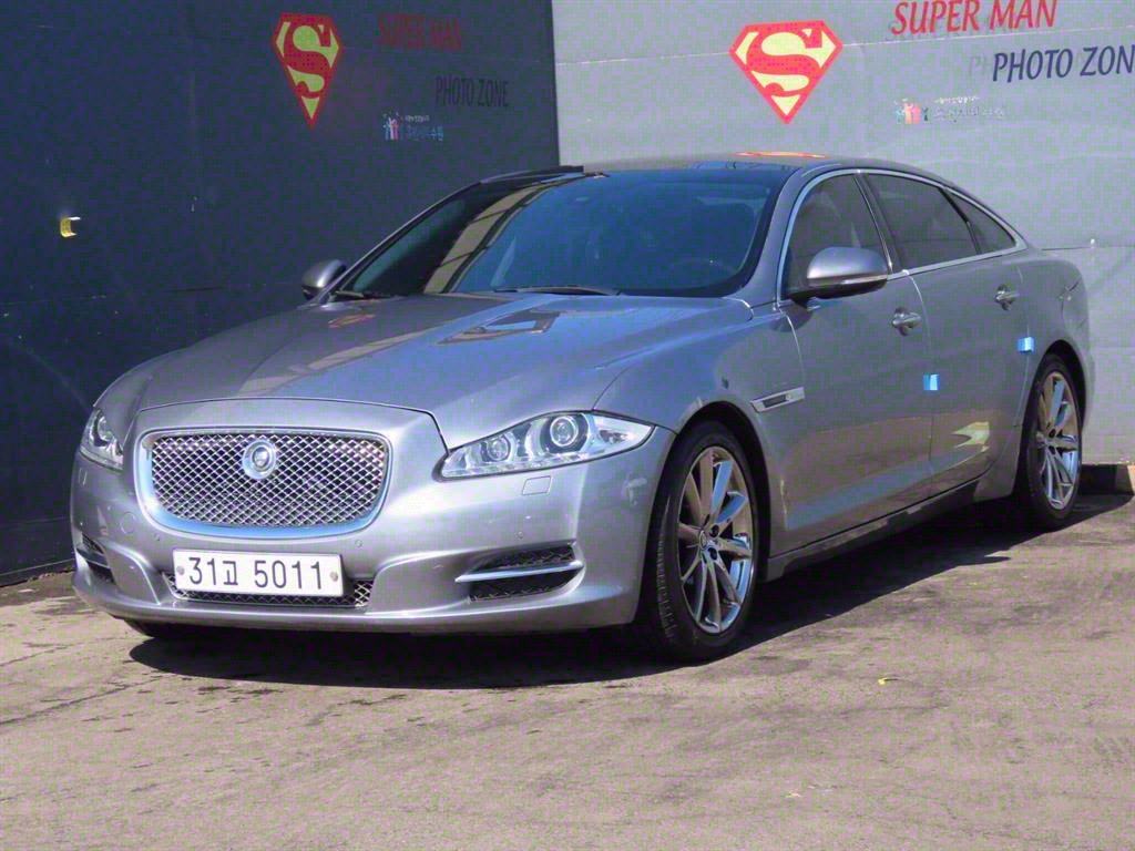 ��Ծ� XJ(8����) 3.0 SC LWB �����̾� ���Ÿ�