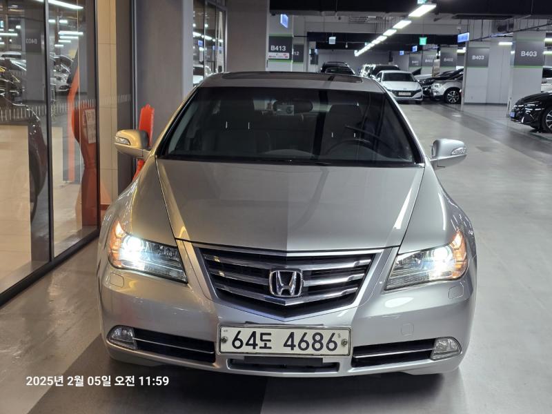 ȥ (4) 3.7 V6 