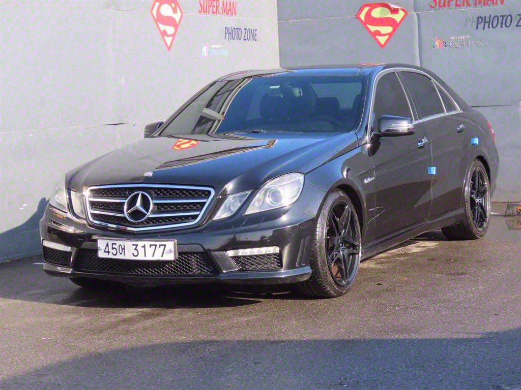  EŬ(4) E63 AMG 