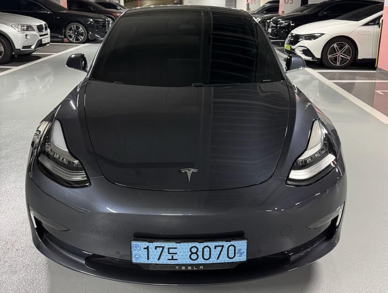 ׽  3 EV AWD  