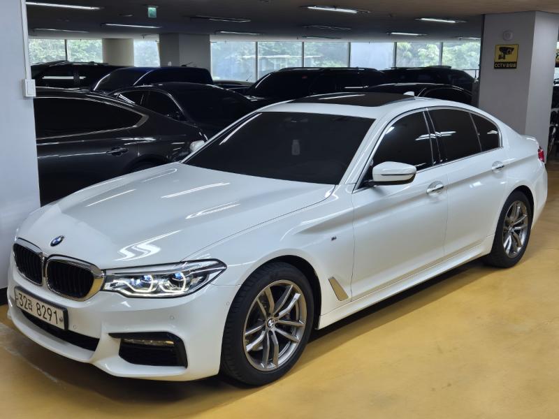 BMW 5ø(7)  530i M 