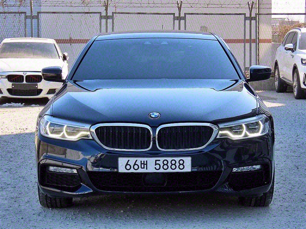 BMW 5ø(7)  530i xDrive M ÷