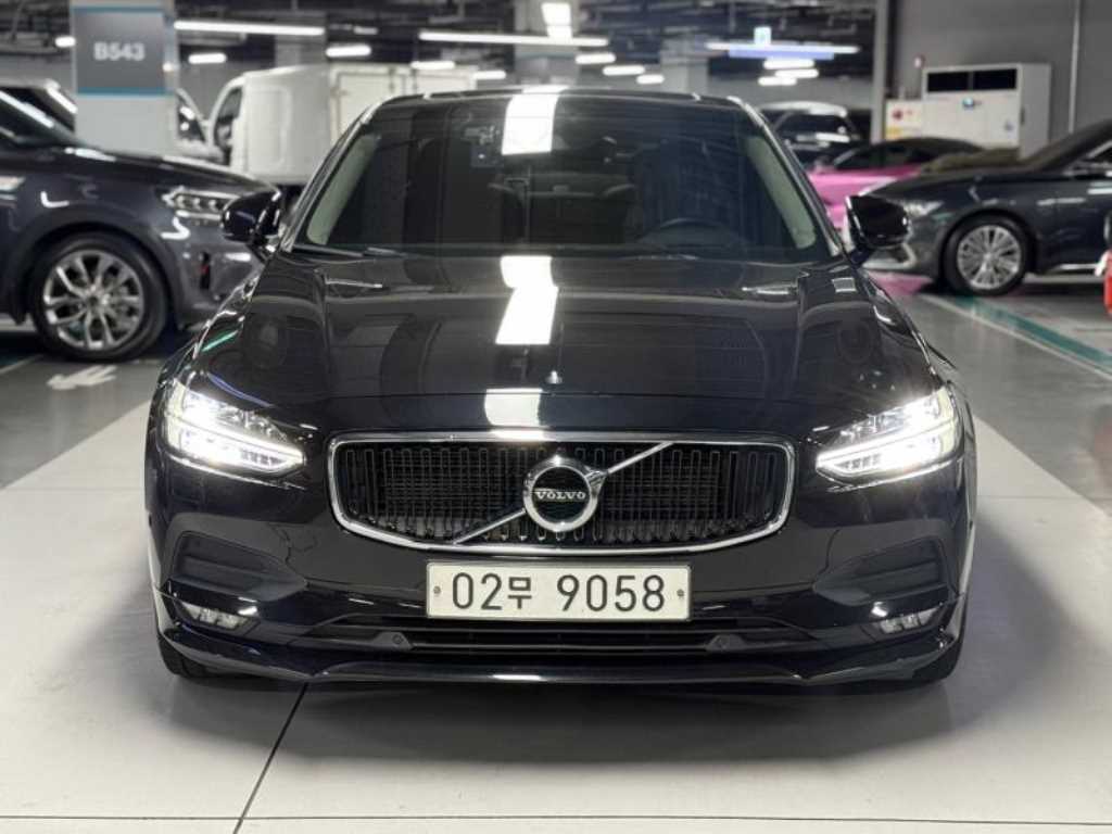   S90 D4 