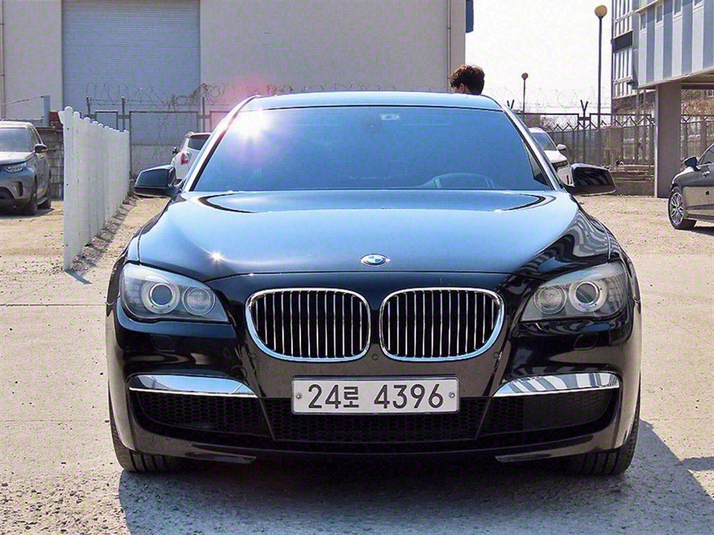 BMW 7ø(5) 740Li M 