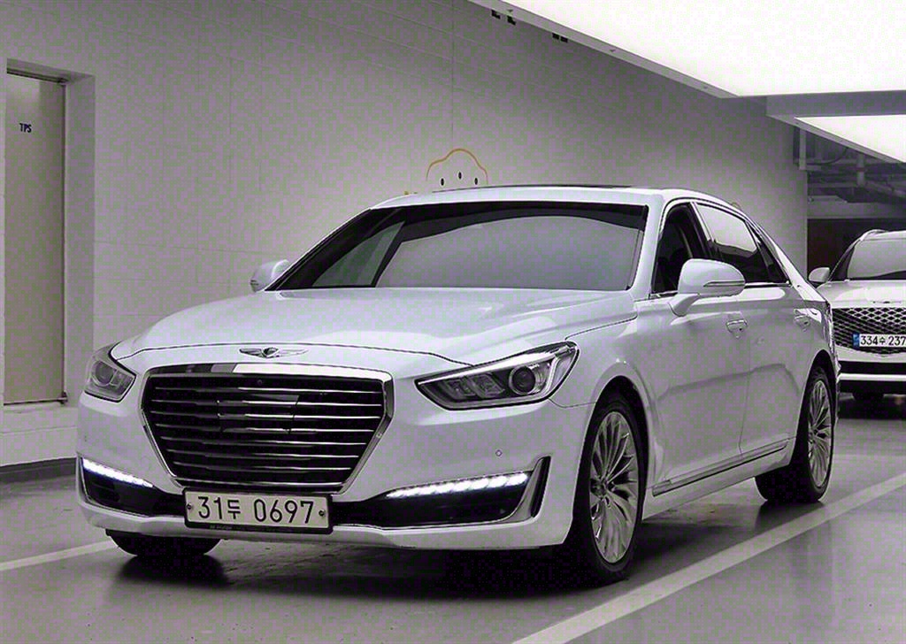 ׽ý EQ900 5.0 GDi AWD Ƽ