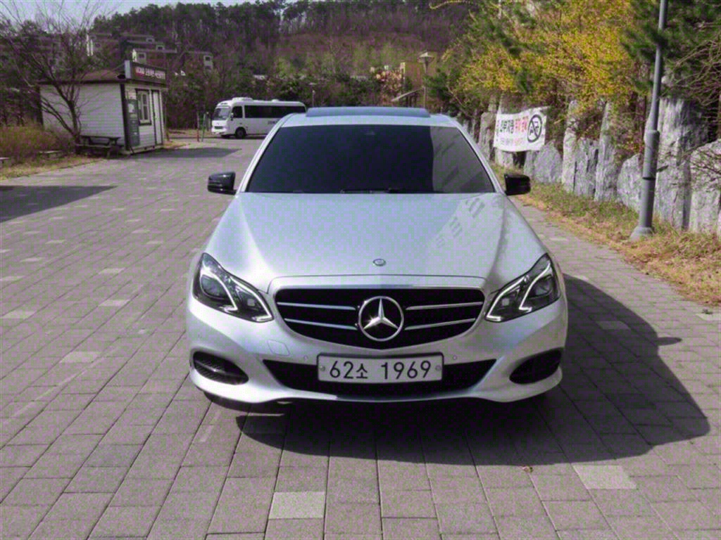  EŬ(4) E220 CDI  ƹ氡 