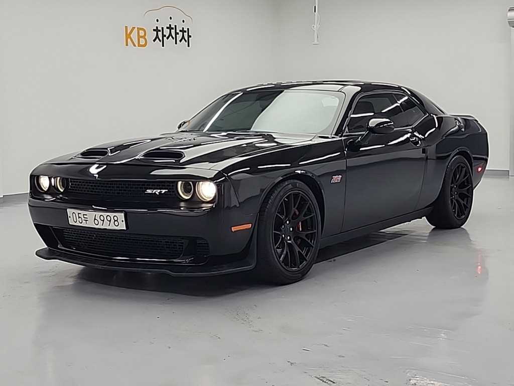  ç 6.4L V8 SRT 392 