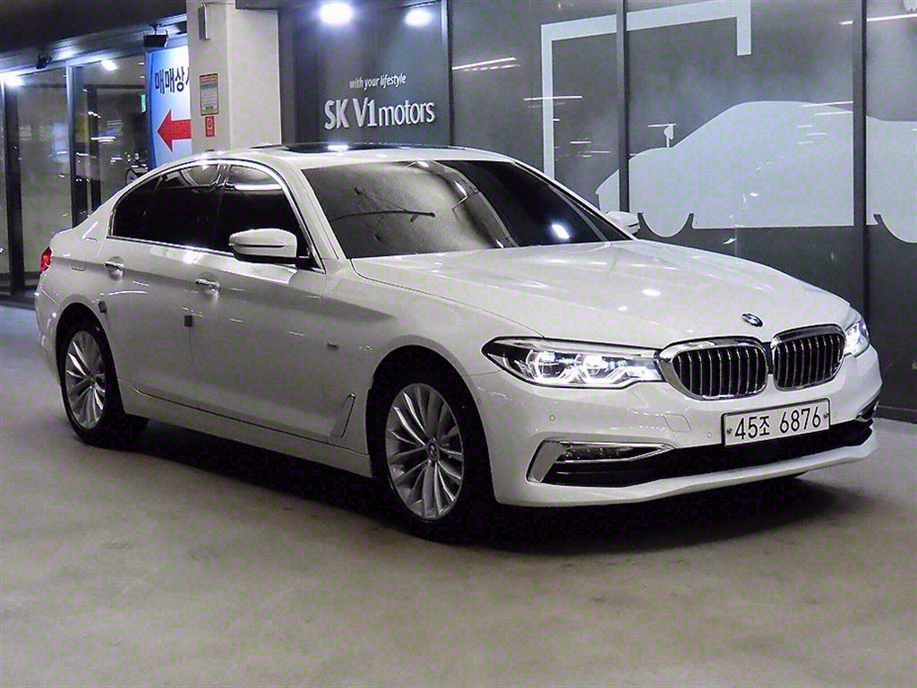 BMW 5ø(7)  530i xDrive Ÿ ÷