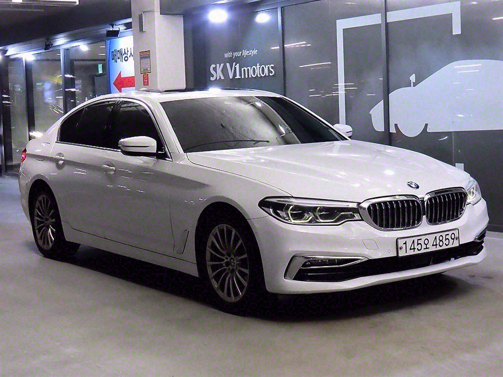 BMW 5ø(7)  520i ¼Ÿ