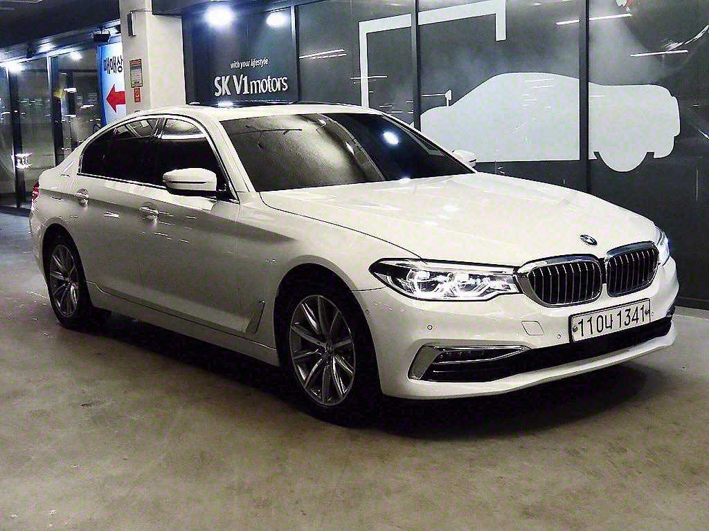 BMW 5ø(7)  530e Ÿ  ÷