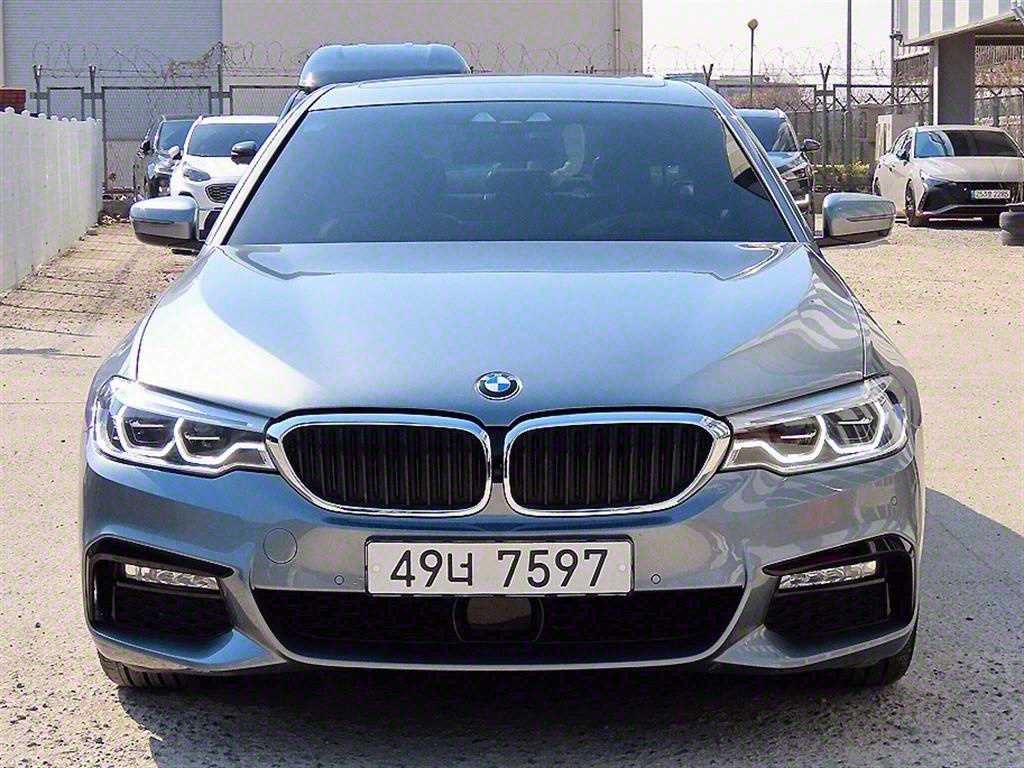 BMW 5ø(7)  530i M ÷