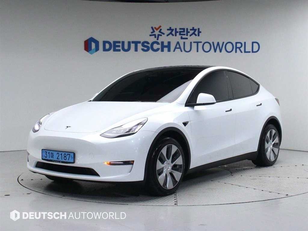 ׽  Y AWD   