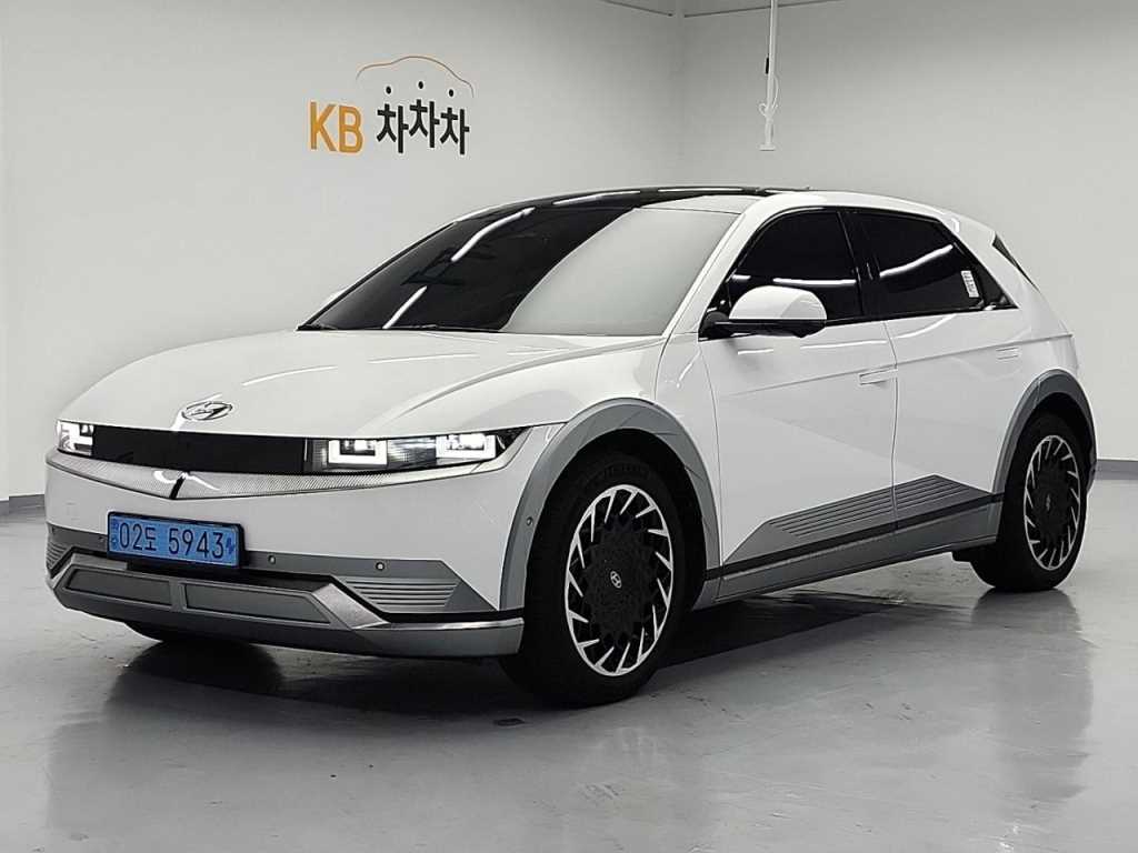  ̿ 5 EV AWD շ Ƽ