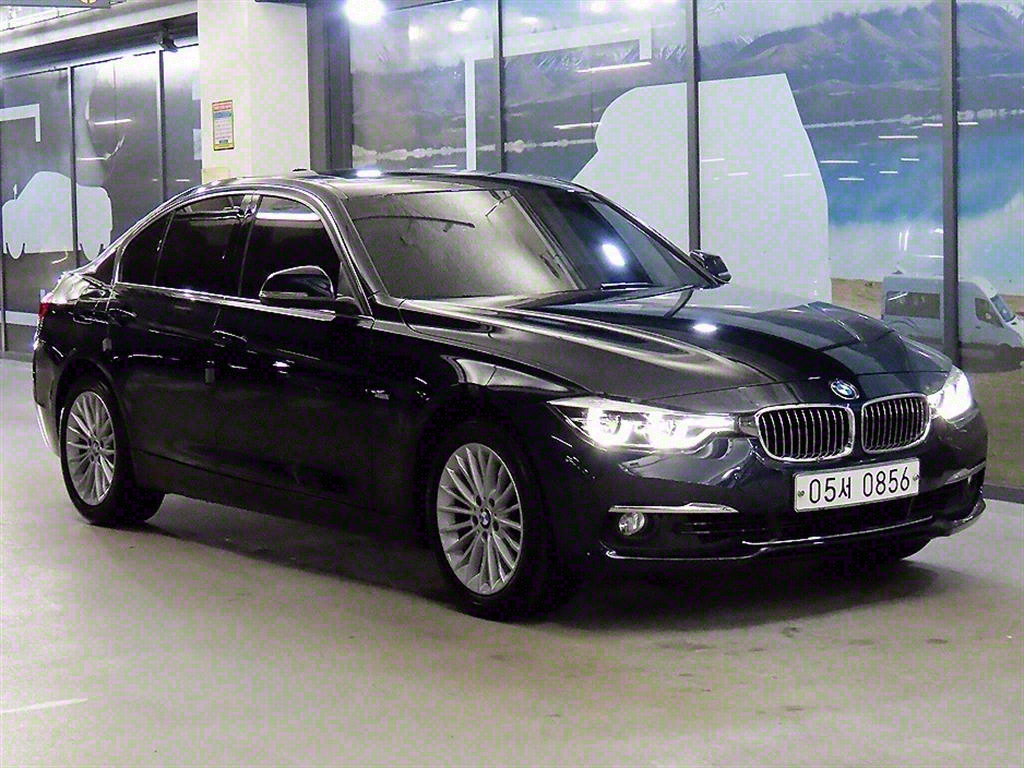 BMW 3ø(6) 320i Ÿ