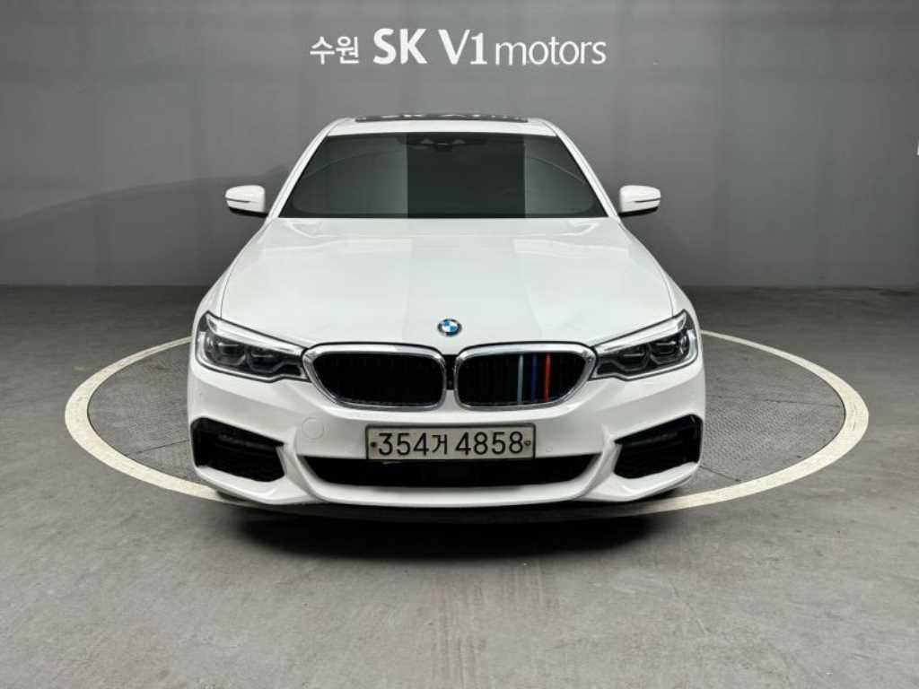 BMW 5ø(7)  530i xDrive M ÷