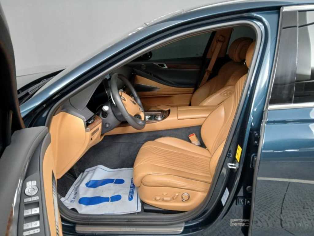 ׽ý  ôG80 ָ 2.5 AWD ⺻