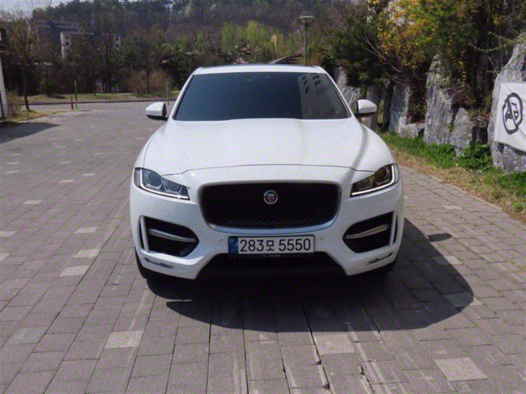 Ծ F-̽ 3.0 35t AWD R