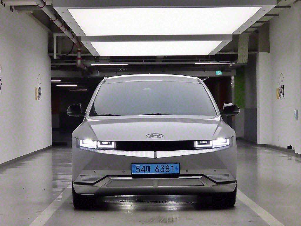  ̿ 5 EV AWD շ Ƽ