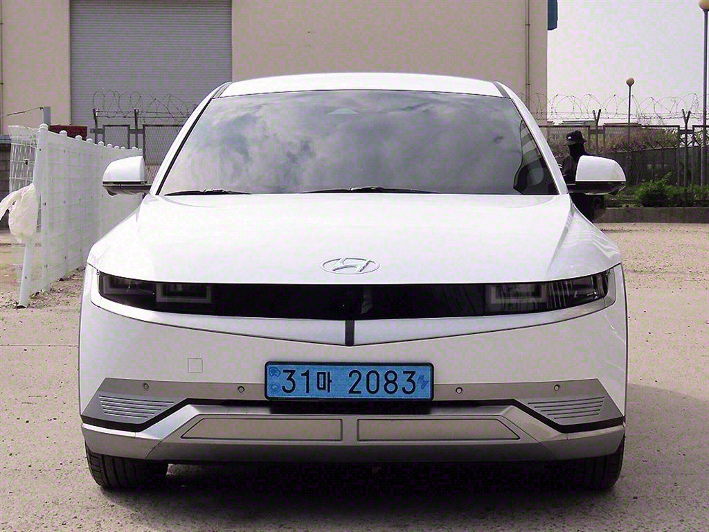  ̿ 5 EV AWD շ ͽŬú