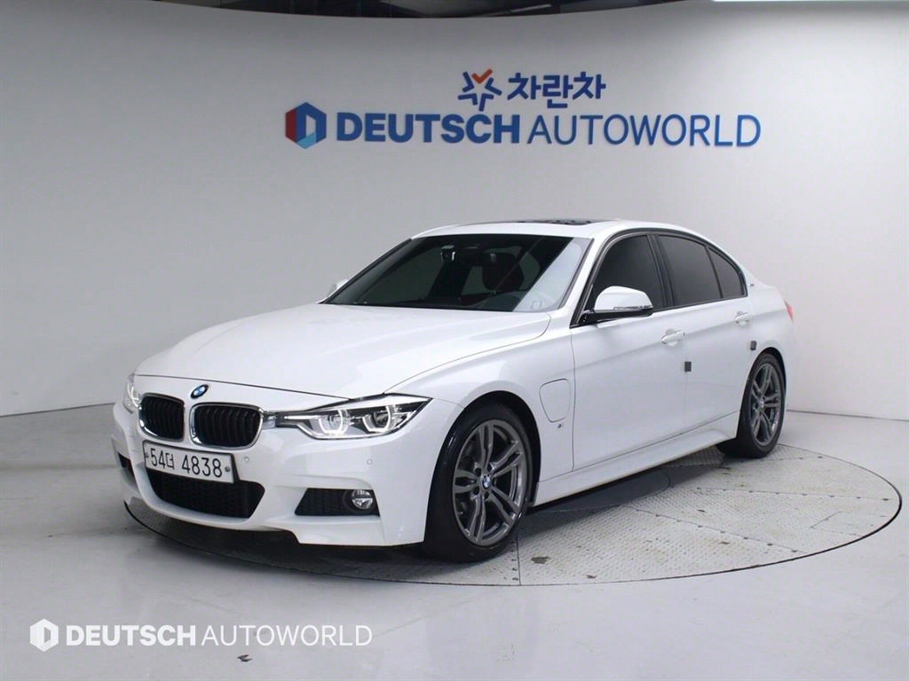 BMW 3ø(6) 330e M Ʈ