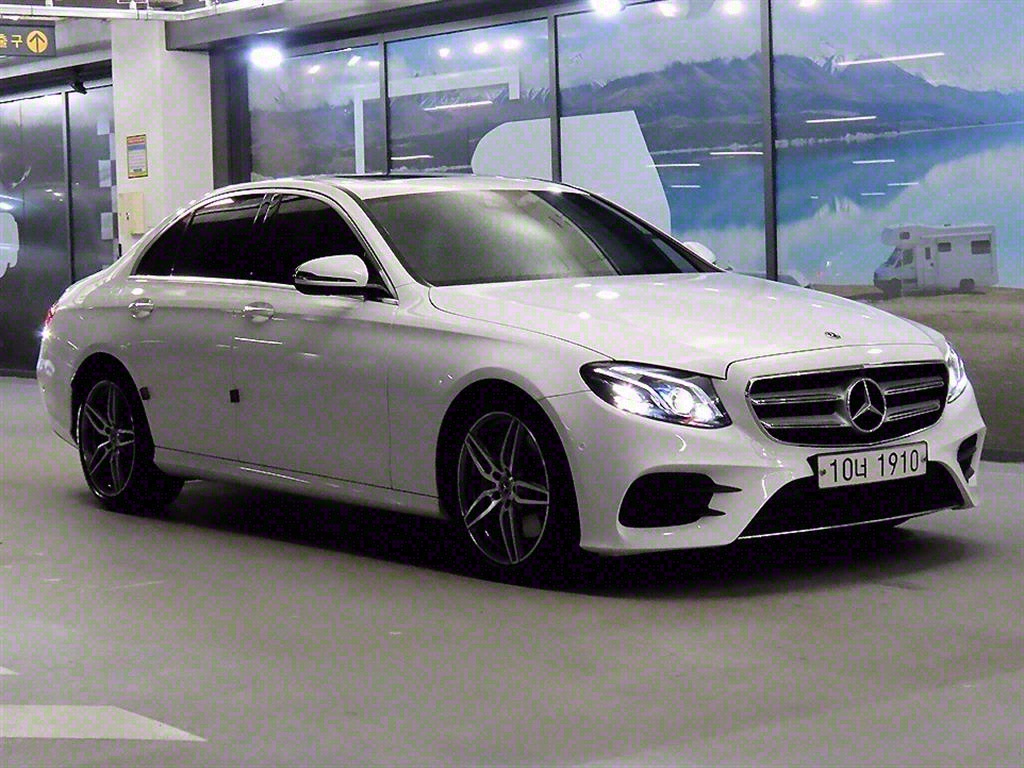  EŬ(5) E300 AMG 