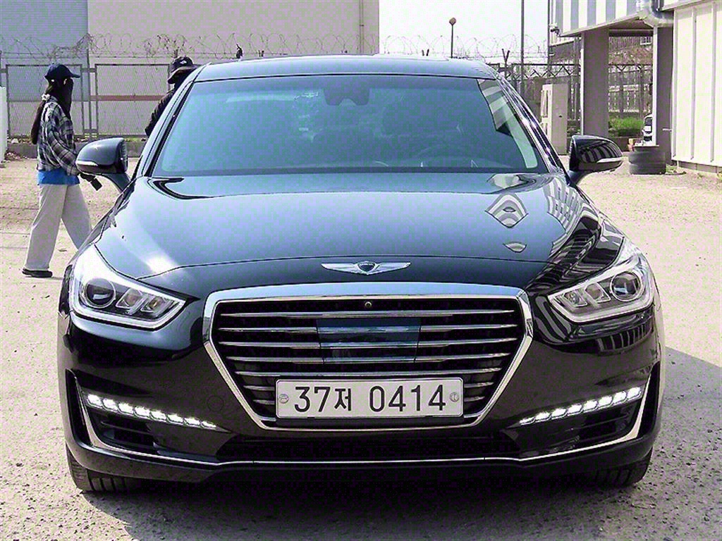 ׽ý EQ900 3.3 ͺ AWD ̾ Ÿ