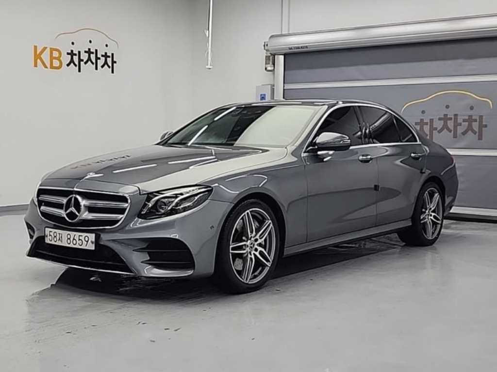  EŬ(5) E300 AMG 