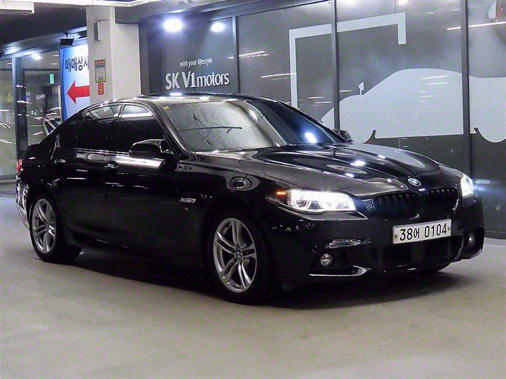 BMW 5ø(6) 528i xDrive M δپƴϹ 