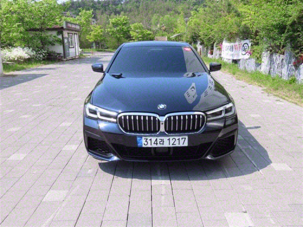 BMW 5ø(7)  530i M 