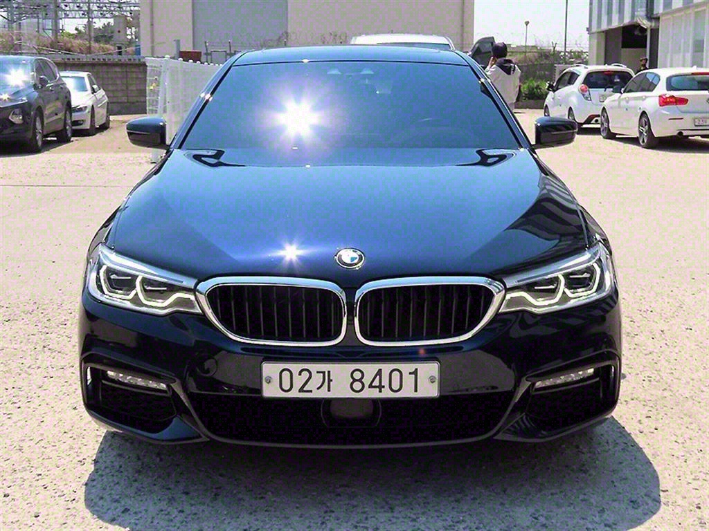 BMW 5ø(7)  530i M ÷