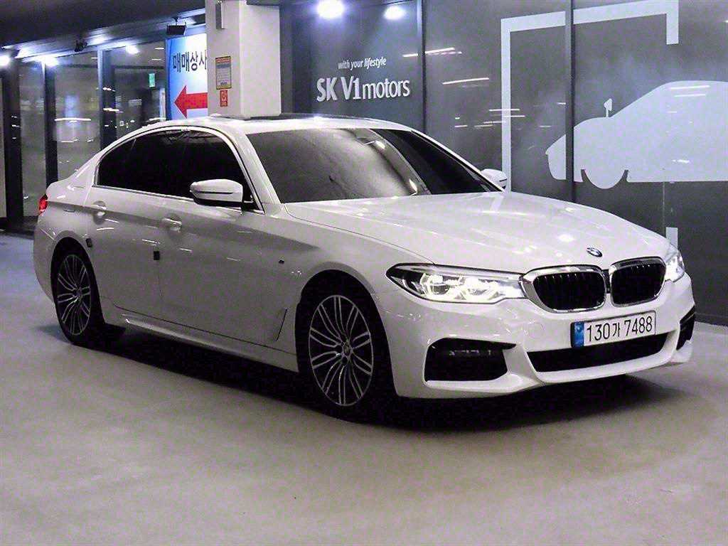 BMW 5ø(7)  530i xDrive M ÷
