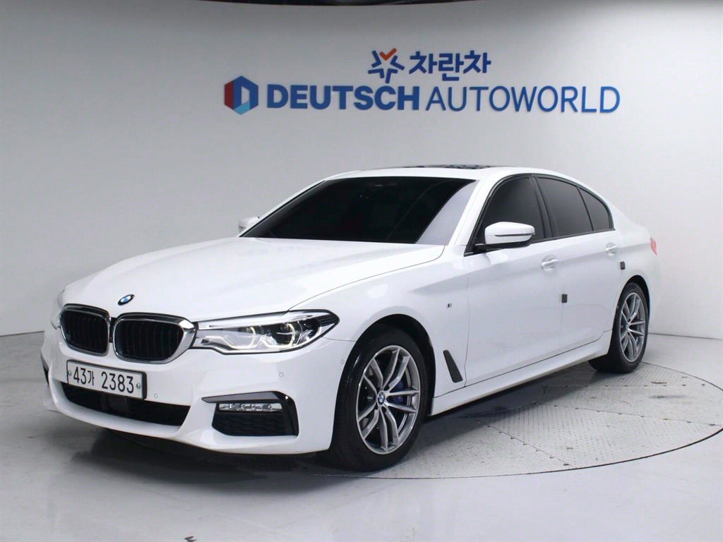 BMW 5ø(7)  530i xDrive M ÷